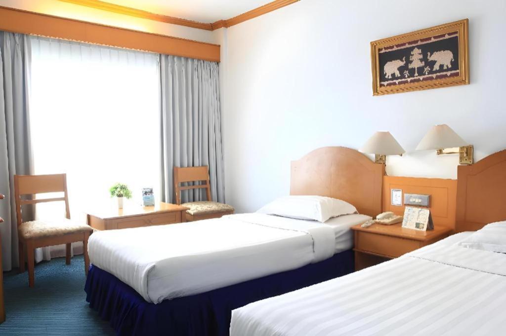 Hotel Marcopolo Bandar Lampung Exteriör bild