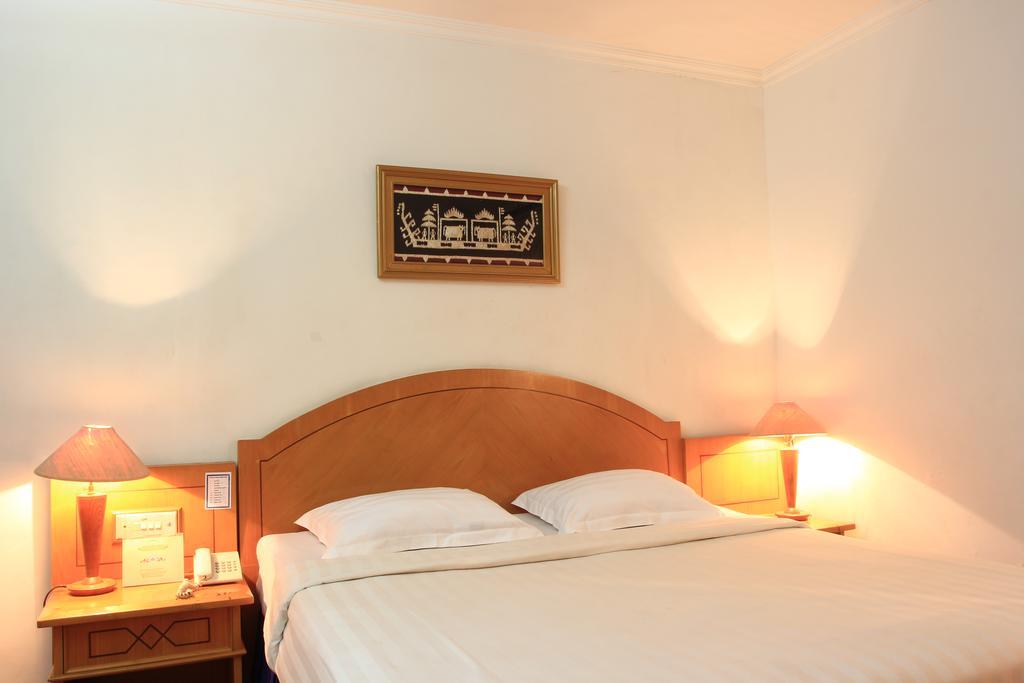 Hotel Marcopolo Bandar Lampung Exteriör bild
