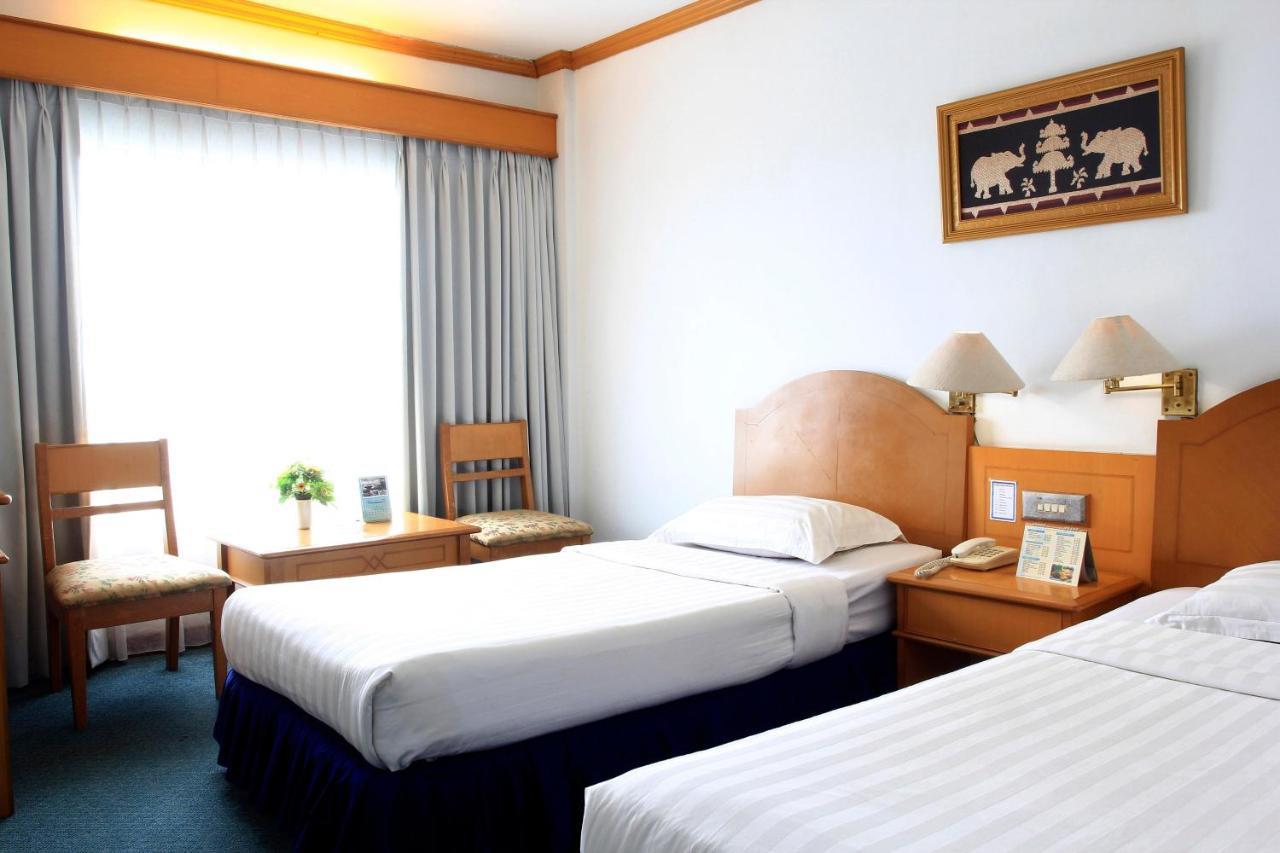 Hotel Marcopolo Bandar Lampung Exteriör bild